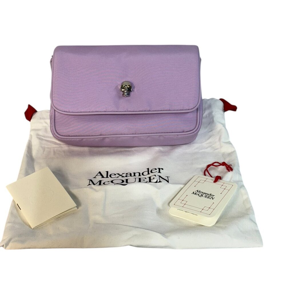 NWT w/ COA Alexander McQueen Skull Camera Crossbody Bag Lilac/Purple Retail $890